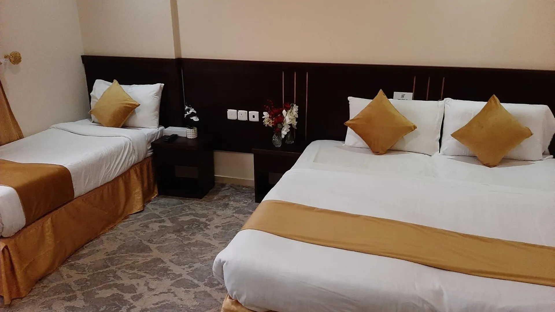 فندق تاج الذهبية Taaj Alzahabiya Hotel - Al Rawda مكة