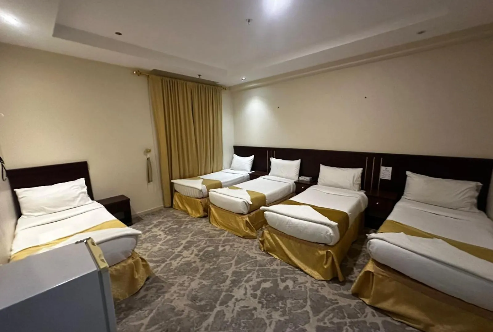 فندق تاج الذهبية Taaj Alzahabiya Hotel - Al Rawda مكة