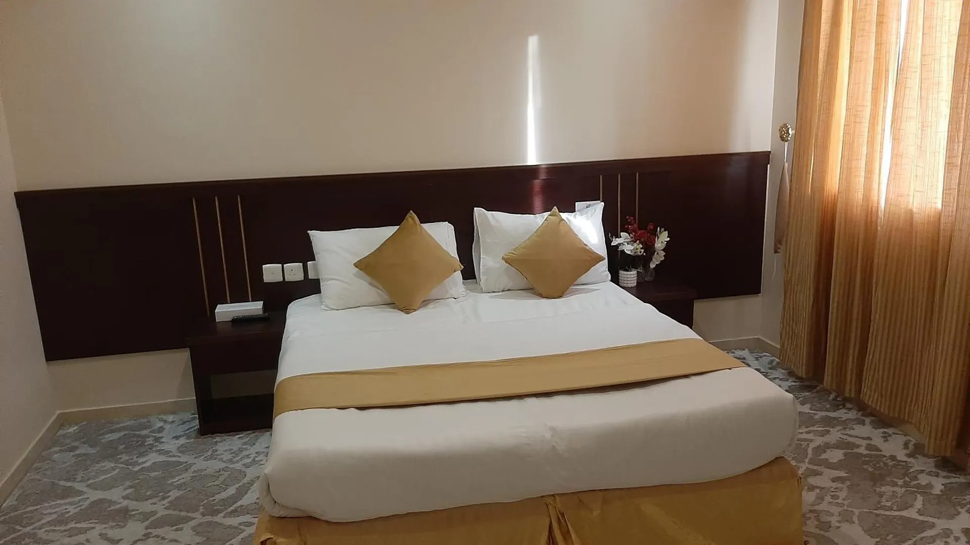 فندق تاج الذهبية Taaj Alzahabiya Hotel - Al Rawda Mekke Suudi Arabistan